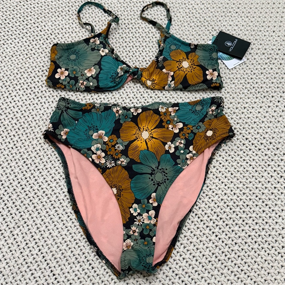 NWT Volcom Girls Nothing Bud Love Floral Bikini Set - Size 16